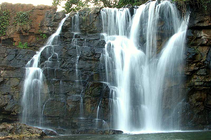 Napne Waterfall, Vaibhavwadi - 60 km from Hotel Alankar Devgad