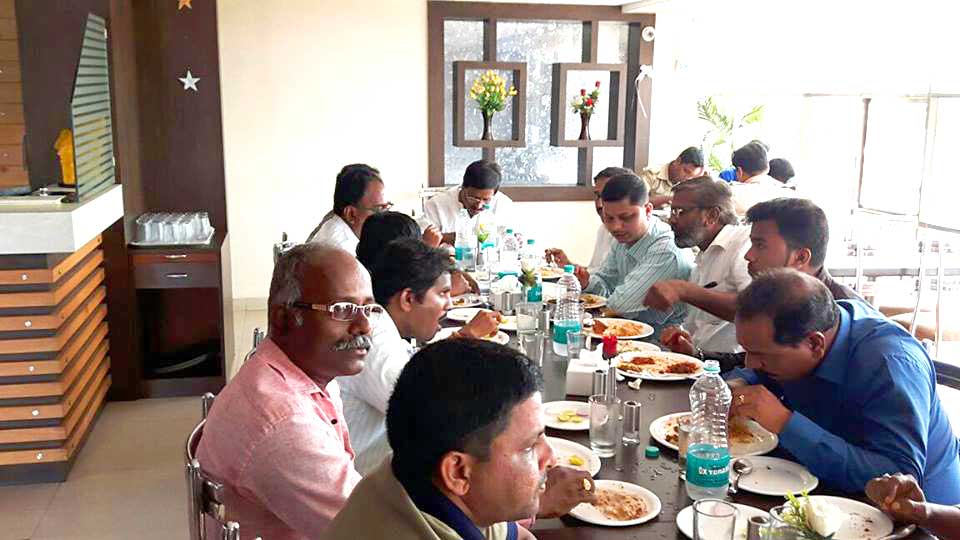 M. P. Shri Vinaykji Raut enjoying lunch at Hotel Alankar Devgad